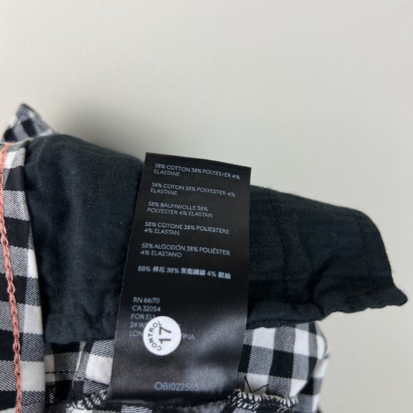 By Anthropologie Black White Picnic Gingham Shorts - Picture 4 of 6